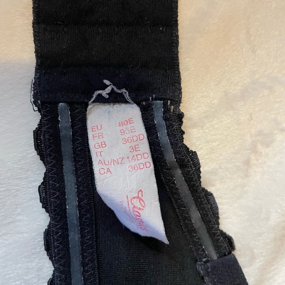 Vintage strapless CA36DD black bra - Picture 3 of 5